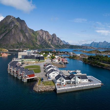 Rorbuene Svolvaer Havn Villa Exterior photo