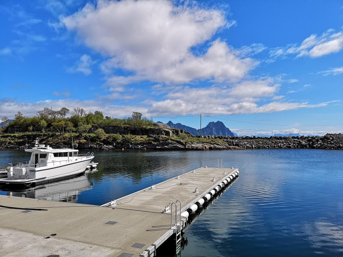 Rorbuene Svolvaer Havn Villa Exterior photo